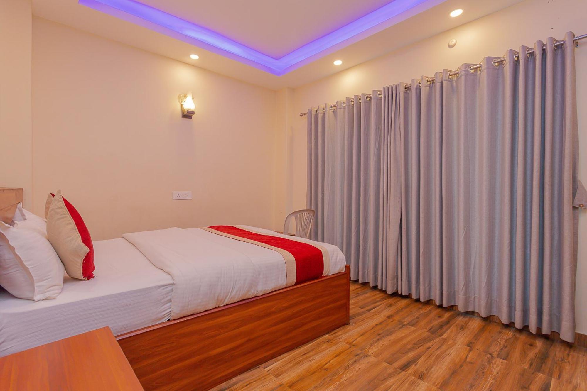 Oyo 799 Hotel Tik Tok Pvt Ltd. Kathmandu Exterior photo