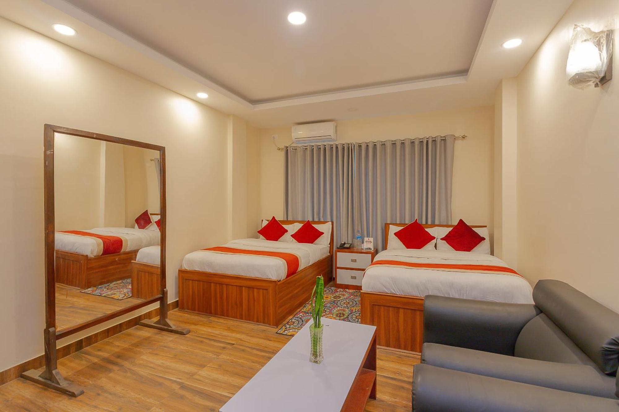Oyo 799 Hotel Tik Tok Pvt Ltd. Kathmandu Exterior photo