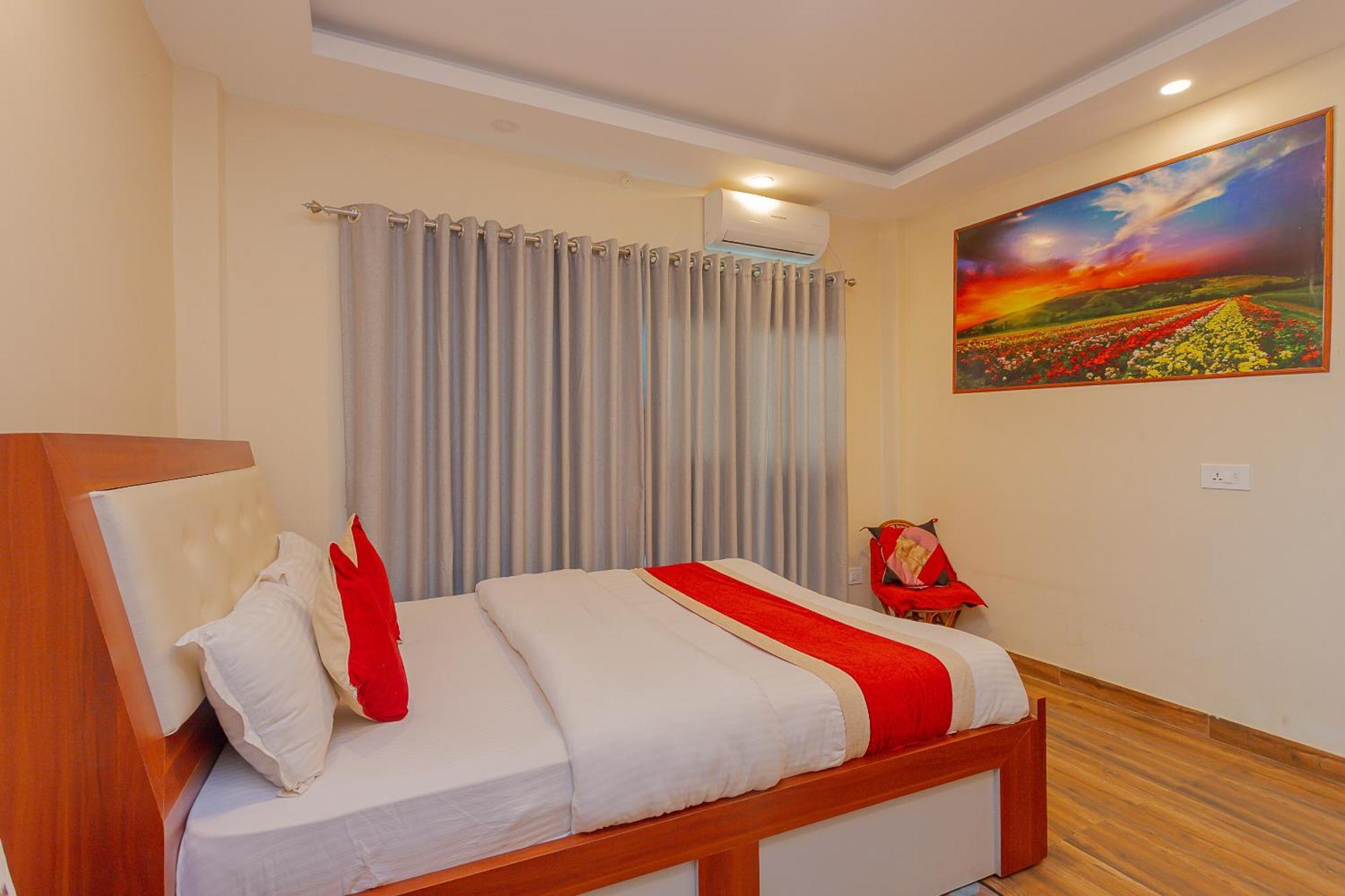 Oyo 799 Hotel Tik Tok Pvt Ltd. Kathmandu Exterior photo