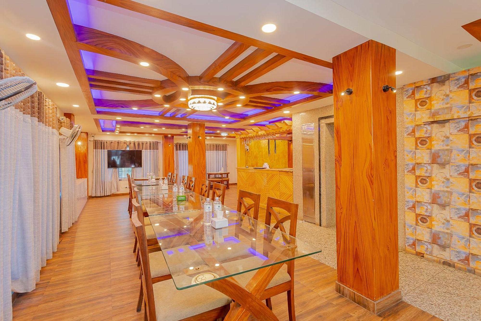 Oyo 799 Hotel Tik Tok Pvt Ltd. Kathmandu Exterior photo