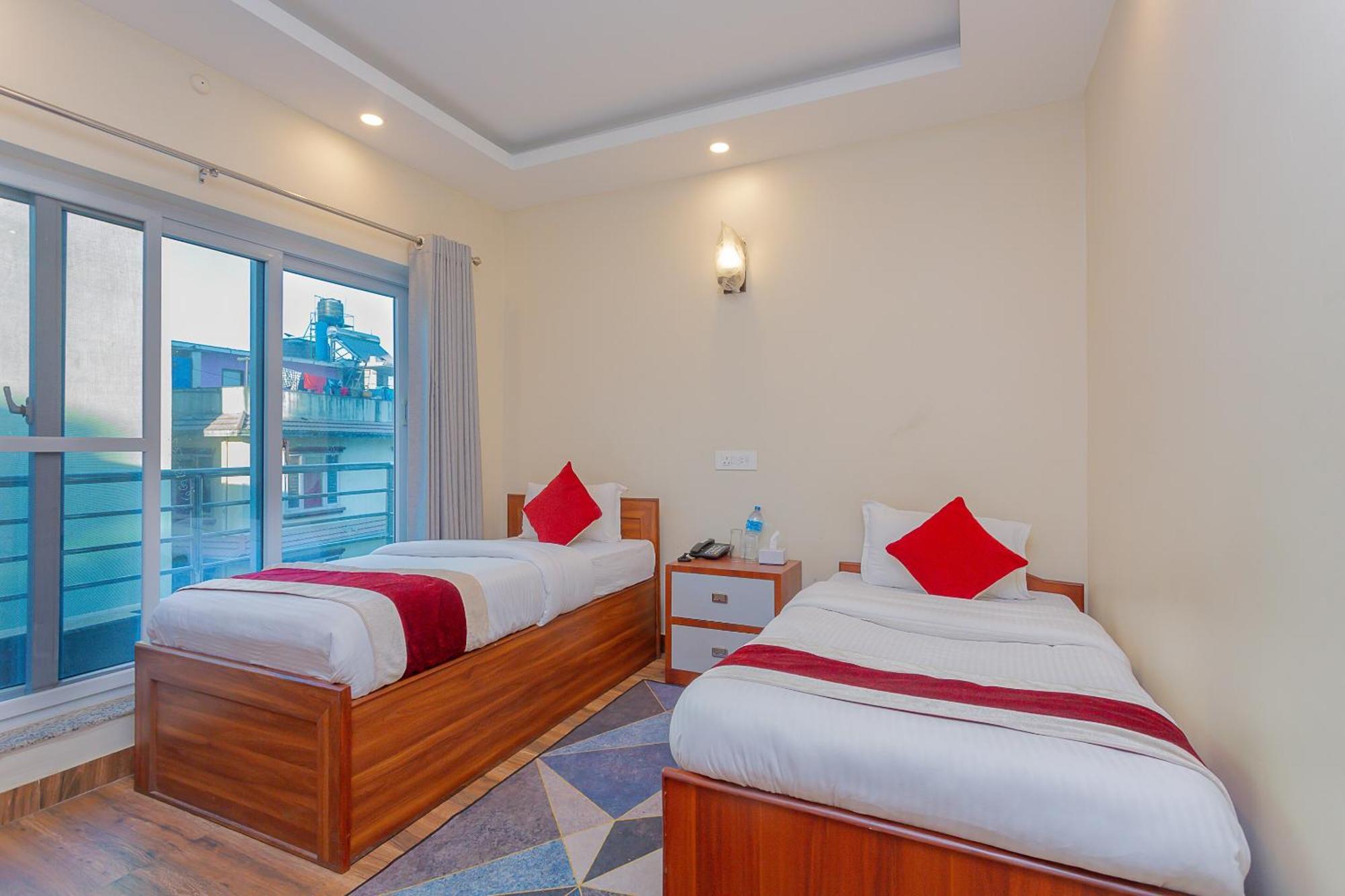 Oyo 799 Hotel Tik Tok Pvt Ltd. Kathmandu Exterior photo