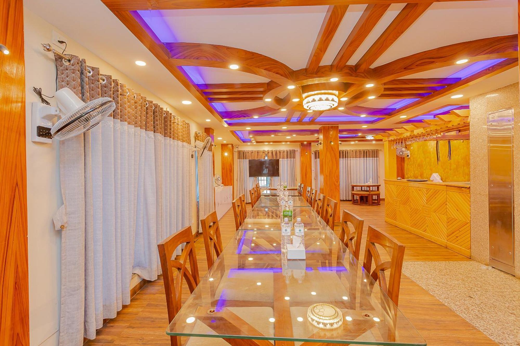 Oyo 799 Hotel Tik Tok Pvt Ltd. Kathmandu Exterior photo